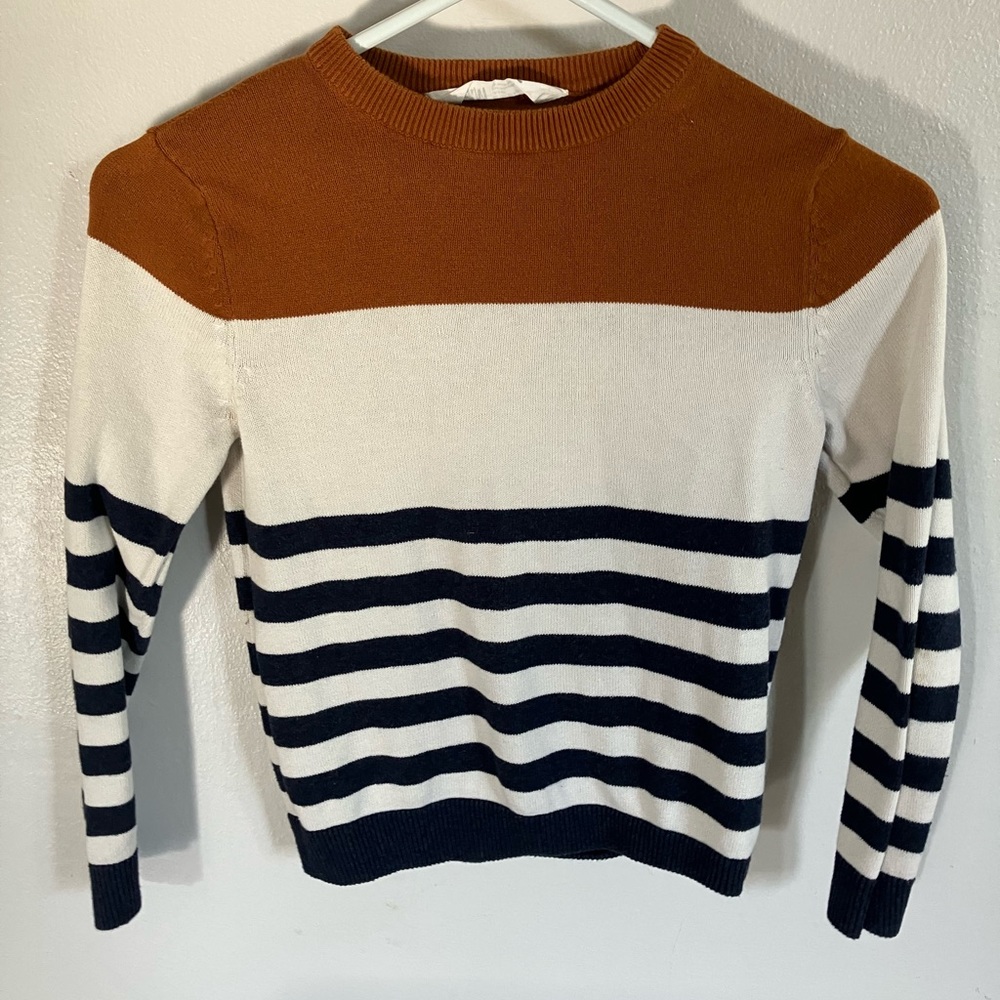 HM boys sweater size 6-8 $10